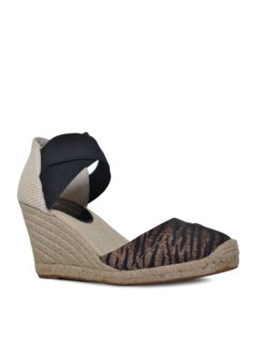 Adrienne Vittadini Birna Wedge