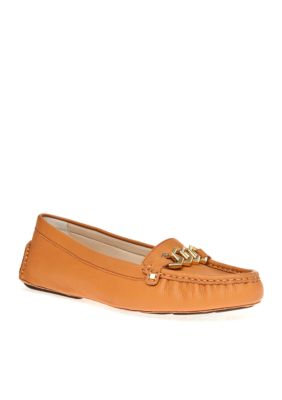 Adrienne Vittadini Sanford Flat