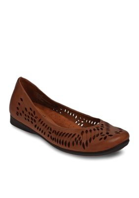 Cobb Hill Esme Flat