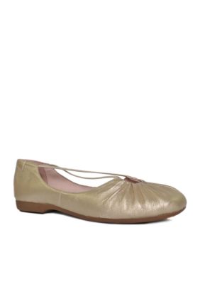 Taryn Rose Bryan Flat