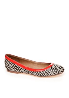 Rowen Legare Flat