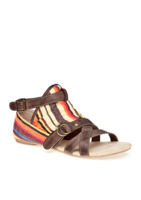 Report Kind Sandal