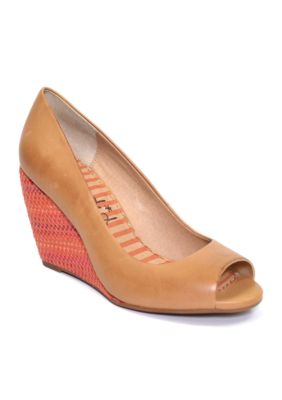 Splendid Derby Wedge Pump