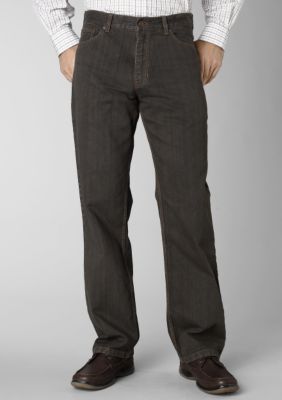 Izod New Relaxed Fit Jean