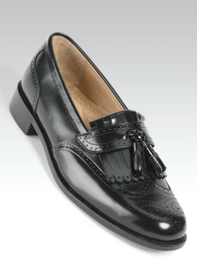 Bostonian  Evanston Kiltie Tassel Dress Shoe