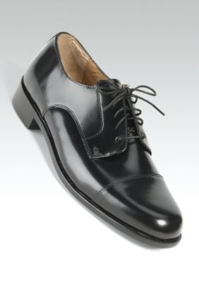 Bostonian Akron Cap Toe Dress Shoe Black