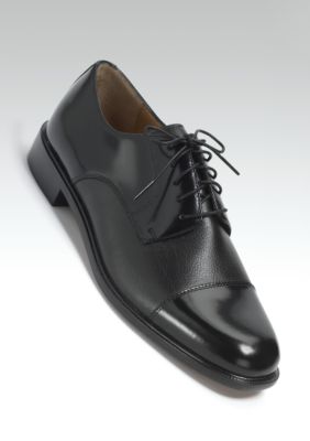 Bostonian Dennison  Black Dress Shoe