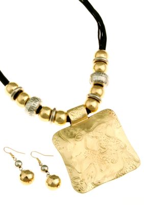 Erica Lyons Necklace and Earrings Set
