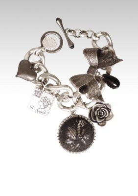 Jessica Simpson Lady in the Night Charm Bracelet