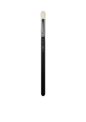 M·A·C 217 Blending Brush
