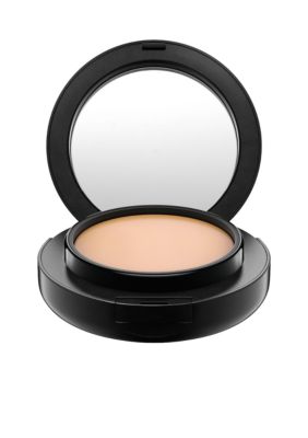 M·A·C Mineralize Foundation