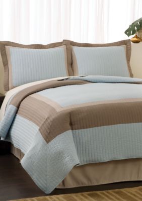 Peninsula Suites Hotel Quilt Set