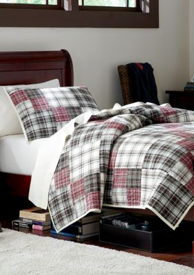 Home Accents Jordan Quilt Collection