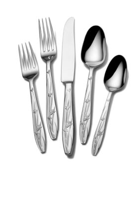 Mikasa Pure Red 5 pc Place Setting