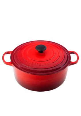 Le Creuset Signature 7.25-qt. Round French Oven