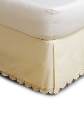 Home Accents Crochet Bedskirt