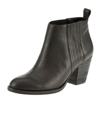 nine west querelle gore platform boot