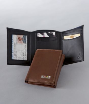 Nautica Men's Tri-Fold Signature Wallet