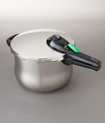 Fagor America Rapida 6-Quart Pressure Cooker + FREE Griddle