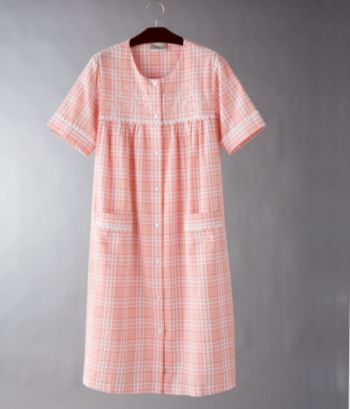Intimate Essentials Women's Short Seersucker Robe - Coral Petal Plaid