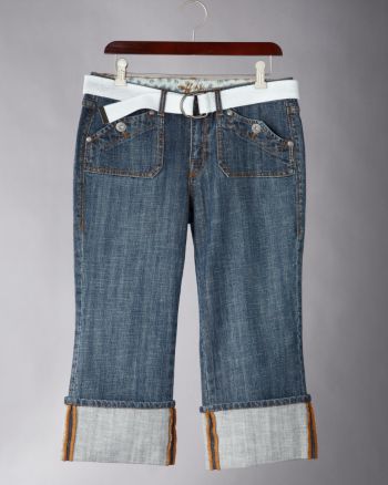 Ruff Hewn Women's Cuffed Denim Capris - Medium Denim