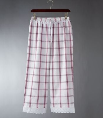 Liz Claiborne Women's Seersucker Capri - White Multi Plaid