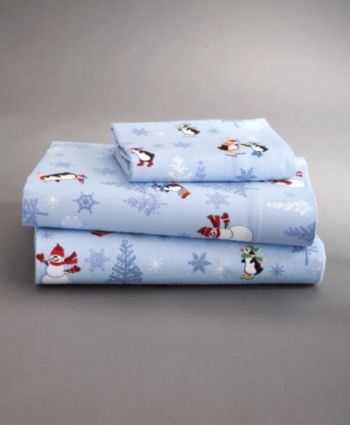 Snowfriends Print Flannel Sheet Set by LivingQuarters
