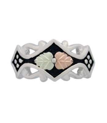 Black Hills Gold Antiqued Band Ring