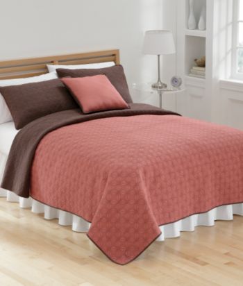 Charlton Quilt by LivingQuarters