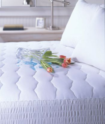 Simmons® Beautyrest® 200-Thread Count Waterproof Mattress Pad