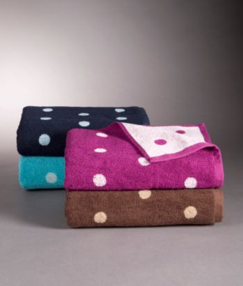 LivingQuarters Symphony Dot Towels