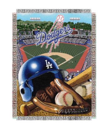 Los Angeles Dodgers™ Home Field Advantage Throw