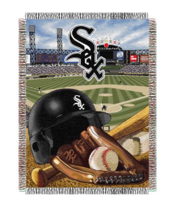 Chicago White Sox™ Home Field Advantage Throw