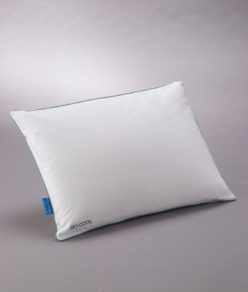 IsoCool™ Traditional Shape Memory Foam Pillow