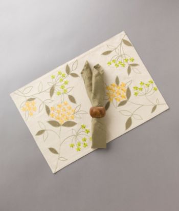 Honeysuckle Place Mat & Napkin by LivingQuarters