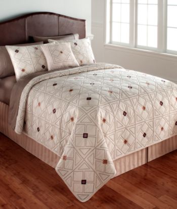 Jayden Quilt by LivingQuarters