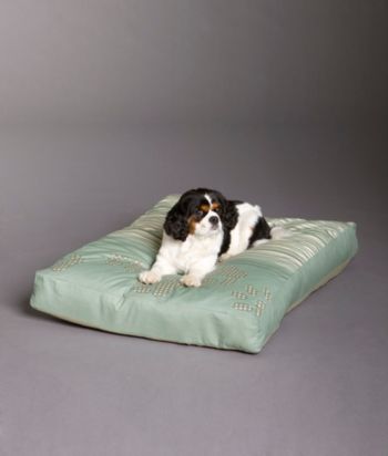 LivingQuarters Rectangular Pet Bed - Stripe
