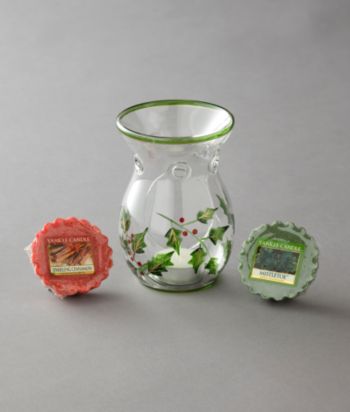 Yankee Candle® Hollyberry Tart Warmer Gift Set