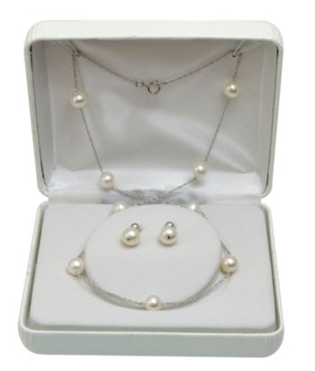 7-8mm Freshwater Pearl Necklace & Earrings Set - White