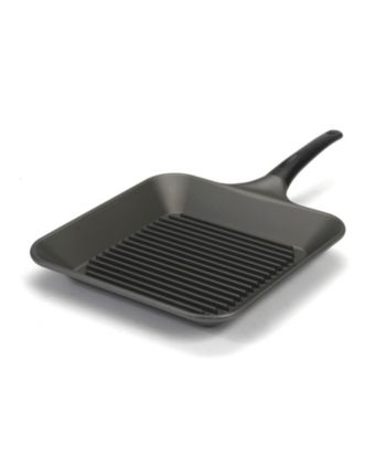 Nordic Ware® Pro Cast 11