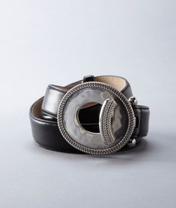 Fashion Focus Adjustable Belt with Hammered Buckle - Black