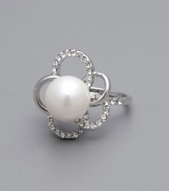 GUESS Pearl Ring - Silvertone/White