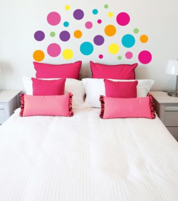 Lot 26 Izzy Lots-a-Dots Wall Decals