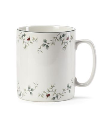 Pfaltzgraff&reg; Winterberry Oversized Mug