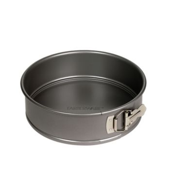 Farberware® Bakeware 9'' Spring Form