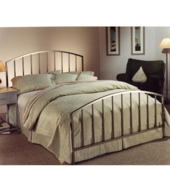 Lincoln Park Bed Collection by Hillsdale®
