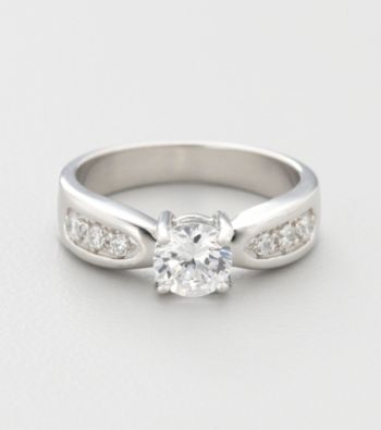 Sterling Silver Brilliant Cubic Zirconia Promise Ring