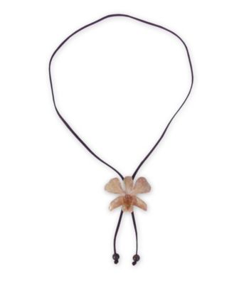 NOVICA 
