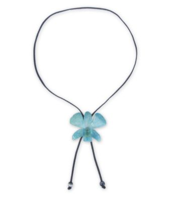 NOVICA 