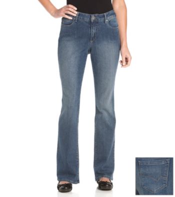 Relativity® Casual Petites' Flawless Bootcut Denim Fender Wash Jeans